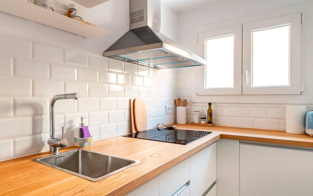 ¿Qué azulejos y revestimientos son los mejores para tu cocina?