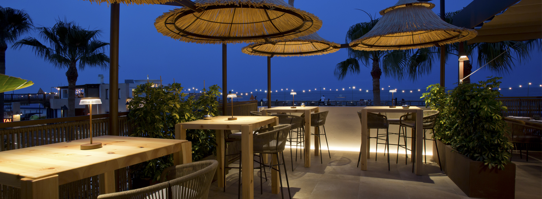 terraza cresan agua de mar denia